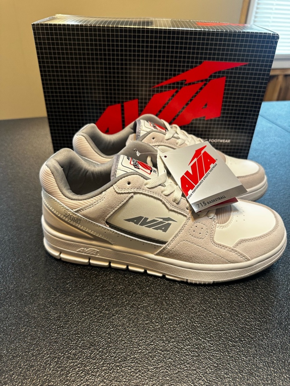 Avia 715 Men's Sneakers in Off-White and Gray